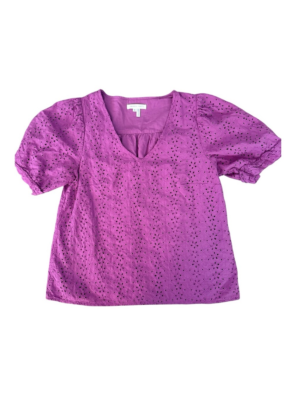 Draper James cotton Puff Sleeve eyelet blouse. Feminine colorful casual cozy S
